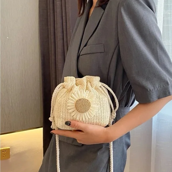 ⚠️Clearance Floral Cute Straw Bag / Drawstring Crossbody Bag - Picture 6 of 8